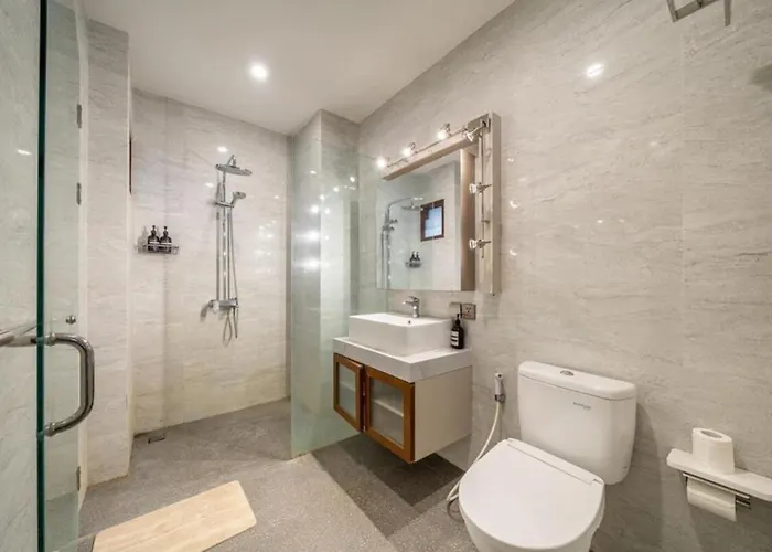 ヴィラ Modern 5br Luxury With Pool & Rooftop - 100m From