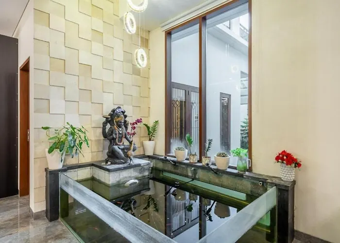 Modern 5br Luxury With Pool & Rooftop - 100m From * サヌール
