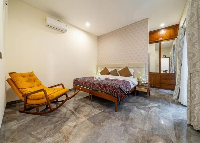 Modern 5br Luxury With Pool & Rooftop - 100m From * サヌール