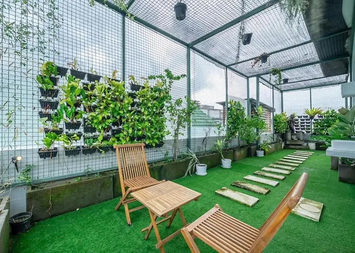 Modern 5br Luxury With Pool & Rooftop - 100m From ヴィラ