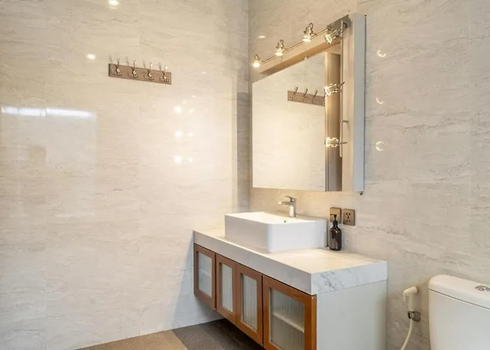 ヴィラ Modern 5br Luxury With Pool & Rooftop - 100m From *
