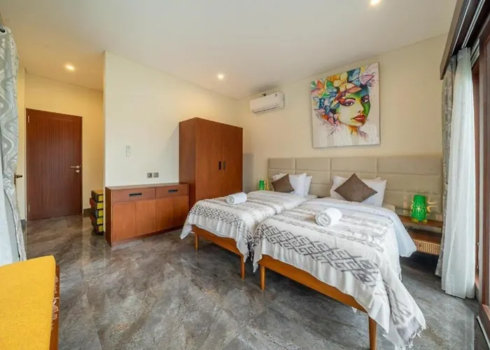 Modern 5br Luxury With Pool & Rooftop - 100m From *
