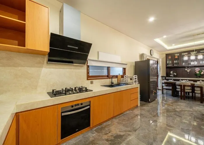 ヴィラ Modern 5br Luxury With Pool & Rooftop - 100m From