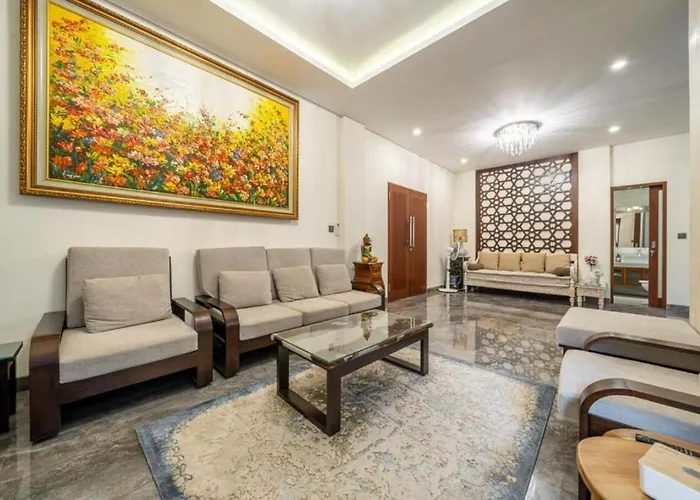 ヴィラ Modern 5br Luxury With Pool & Rooftop - 100m From *