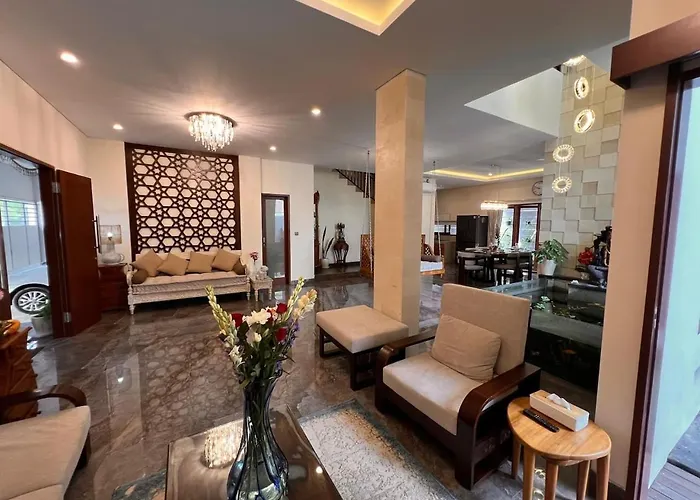 Modern 5br Luxury With Pool & Rooftop - 100m From ヴィラ *