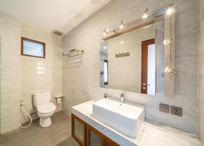 ヴィラ Modern 5br Luxury With Pool & Rooftop - 100m From サヌール