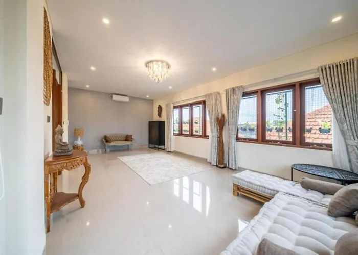 Modern 5br Luxury With Pool & Rooftop - 100m From
